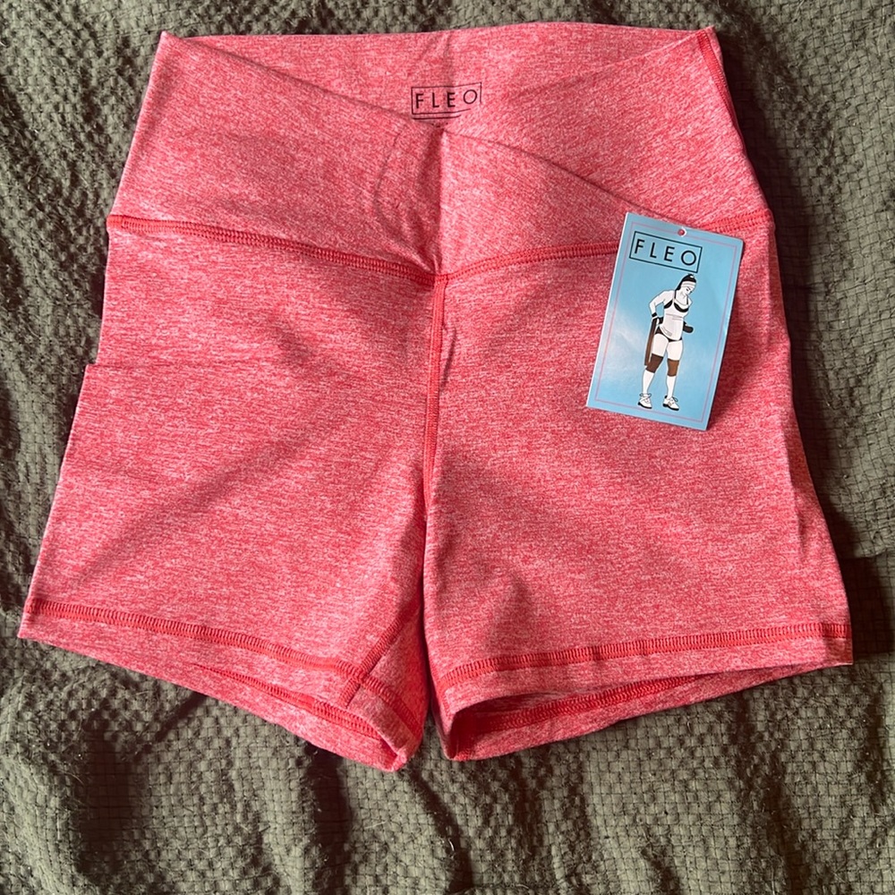 Fleo shorts - V waistband